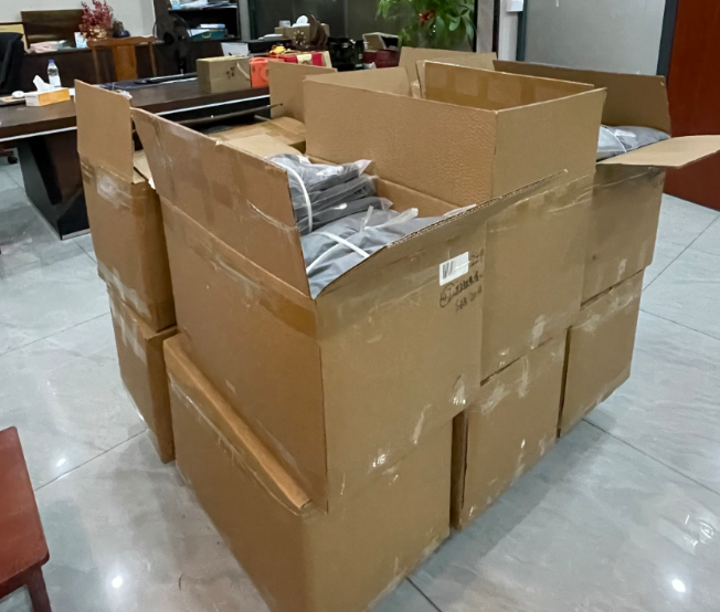 Shipping Hoodies from China to Spain