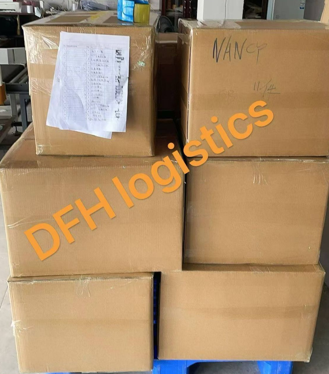 Shipping Mini Fans and Water Bottles from China to the UK Shipping Mini Fans and Water Bottles from China to the UK